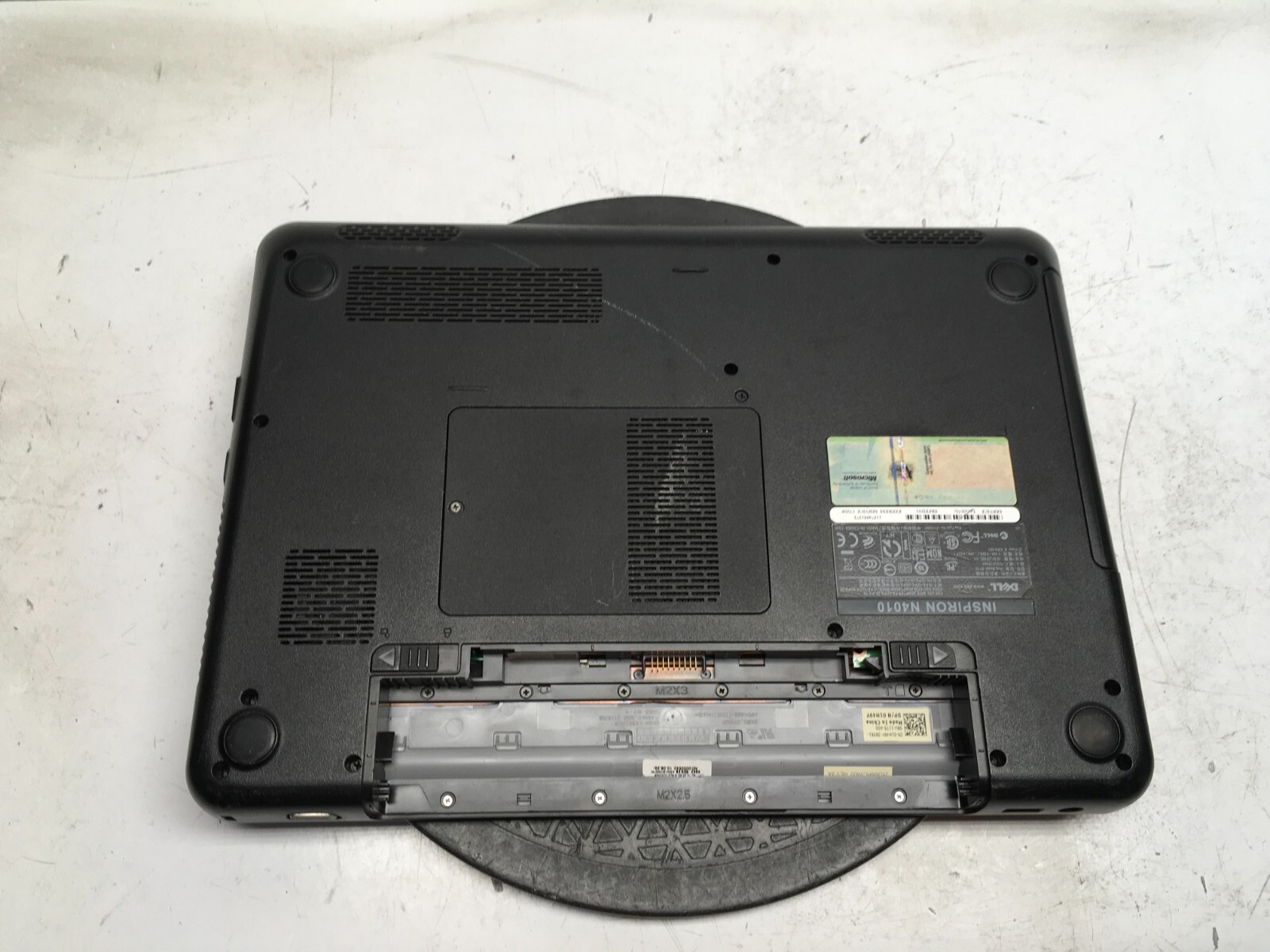 Dell Inspiron N4010 Intel Pentium P6100 2GHz 4 GB NO HDD No Batt