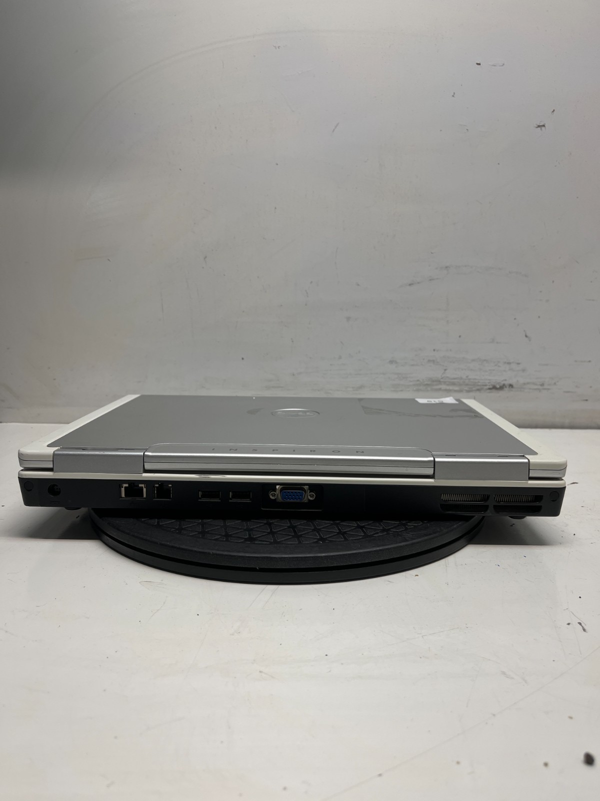 Dell Inspiron 1501 AMD Athlon 64 X2 TK-55 2GB NO HDD