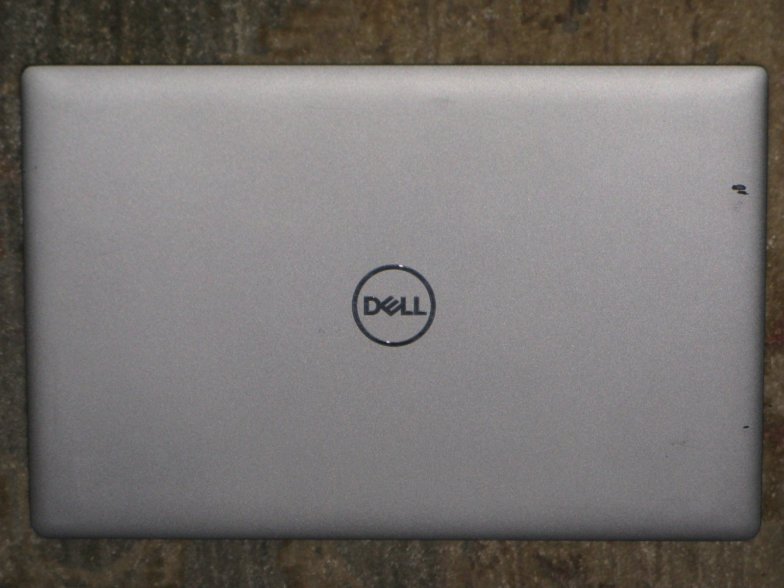 Dell Latitude 5520 i7-1185G7 256GB NVMe 12GB FHD non-touch TB4 FP+SC IR Cam vPro