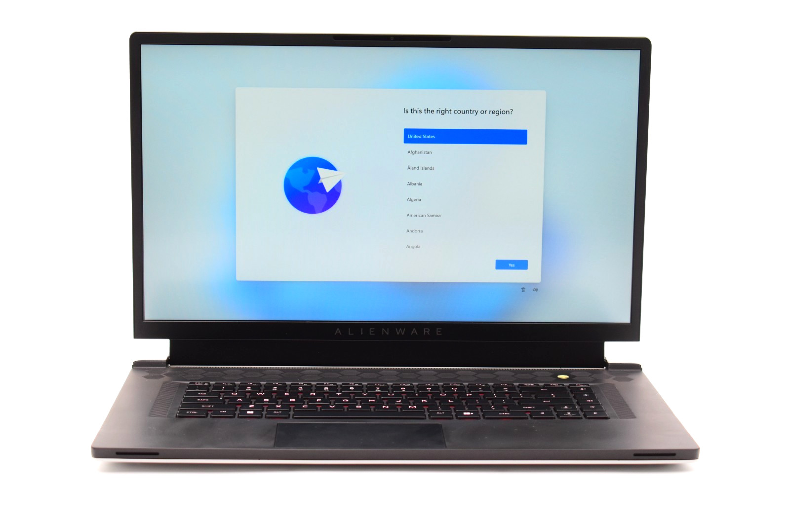 Alienware x17 R2 17.3″ – i7-12700H – 16GB RAM -1TB SSD- RTX 3070 Ti – (UPGRADED)