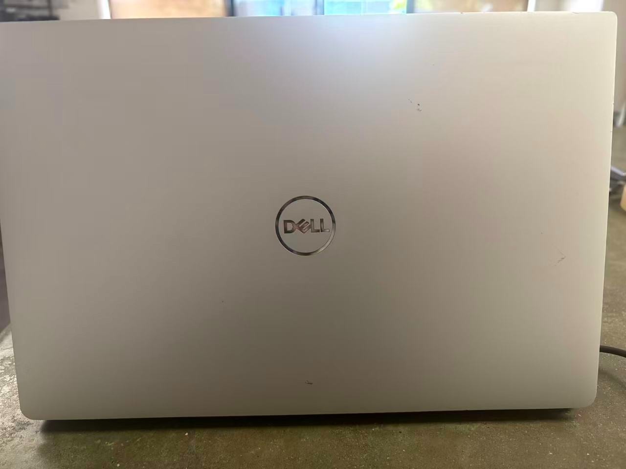 Dell XPS 13 9370 13.3” Laptop i7-8350U 16GB RAM 256GB SSD Windows 11 Pr Touch