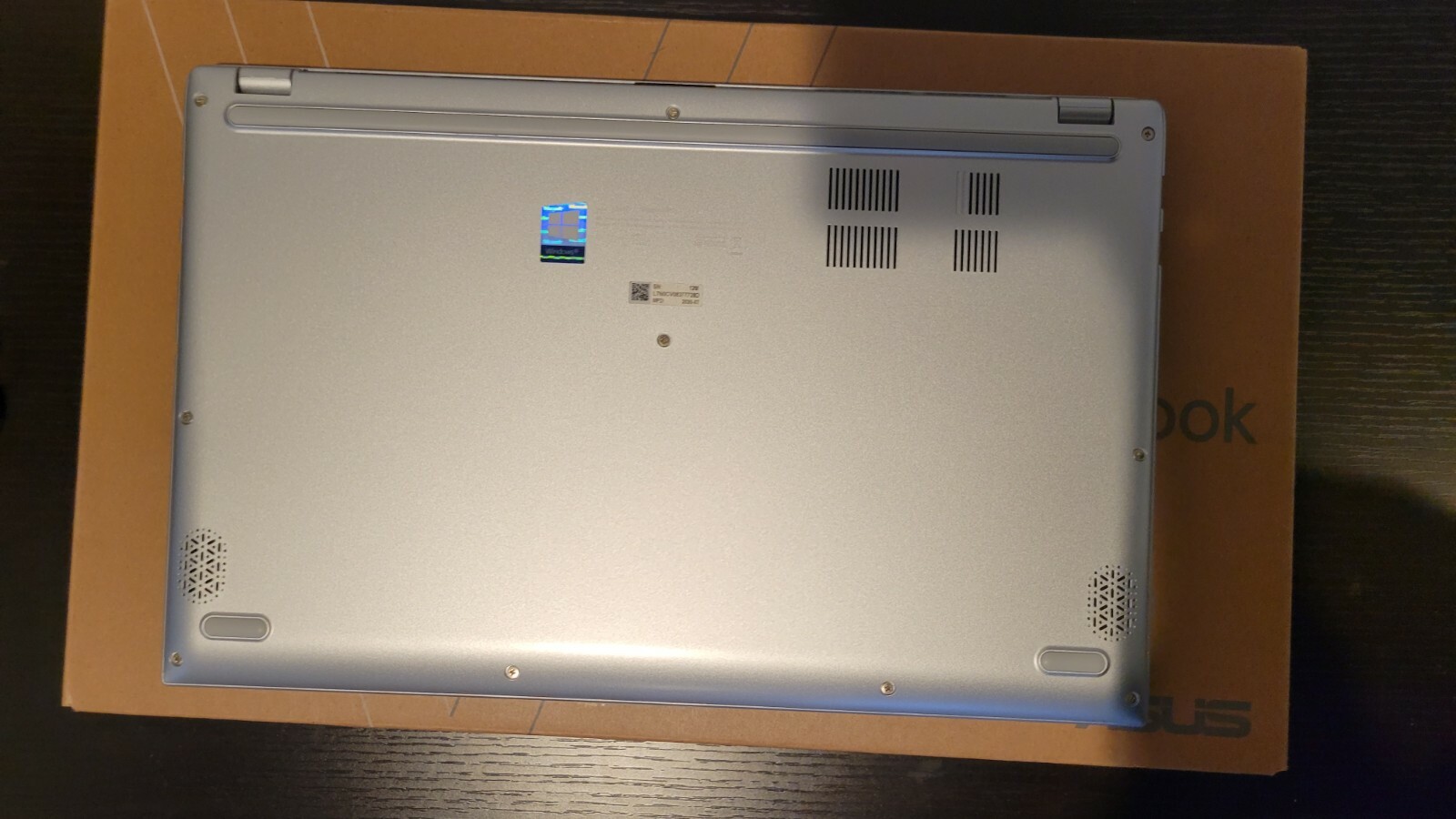 asus vivobook 15.6