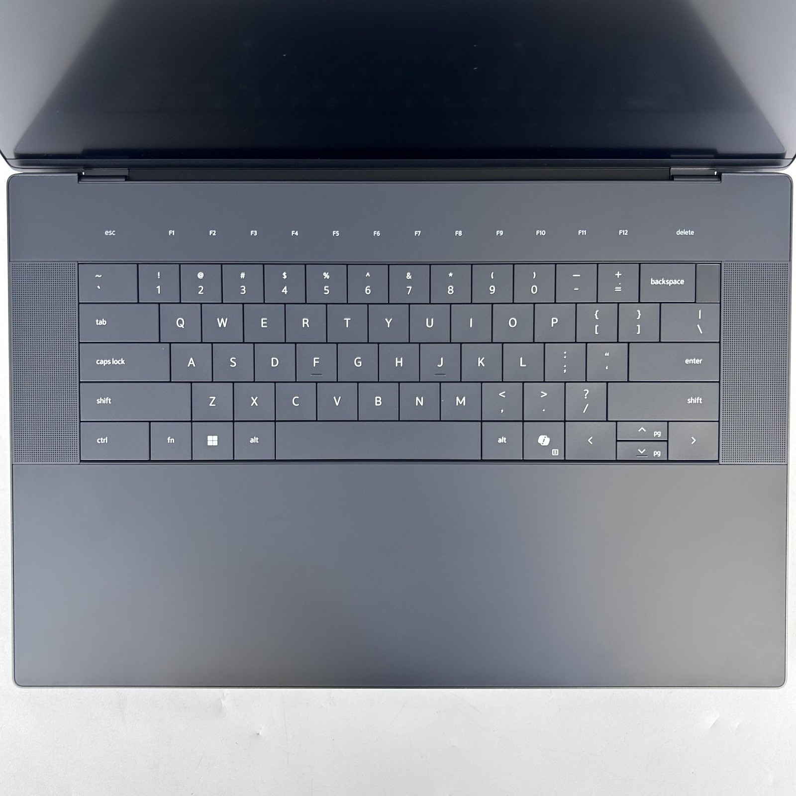 Dell XPS 16 9640 FHD+ 2.5GHz Ultra 9 185H 64GB 4TB SSD NVIDIA RTX 4060 Excellent
