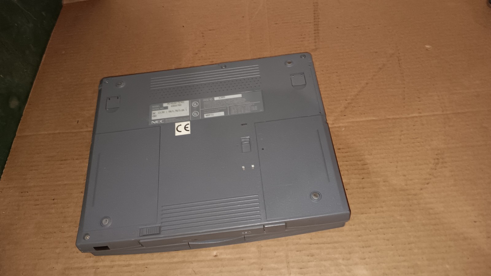 Vintage NEC Versa 4080H Laptop Intel Pentium 120 MHz 10.4″ TFT Color LCD Screen