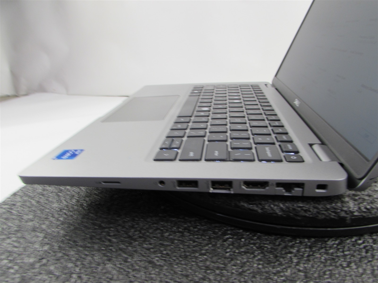 DELL LATITUDE 5430 1920X1080 FHD CORE I7-1265U 512GB SSD 16GB RAM NO O.S