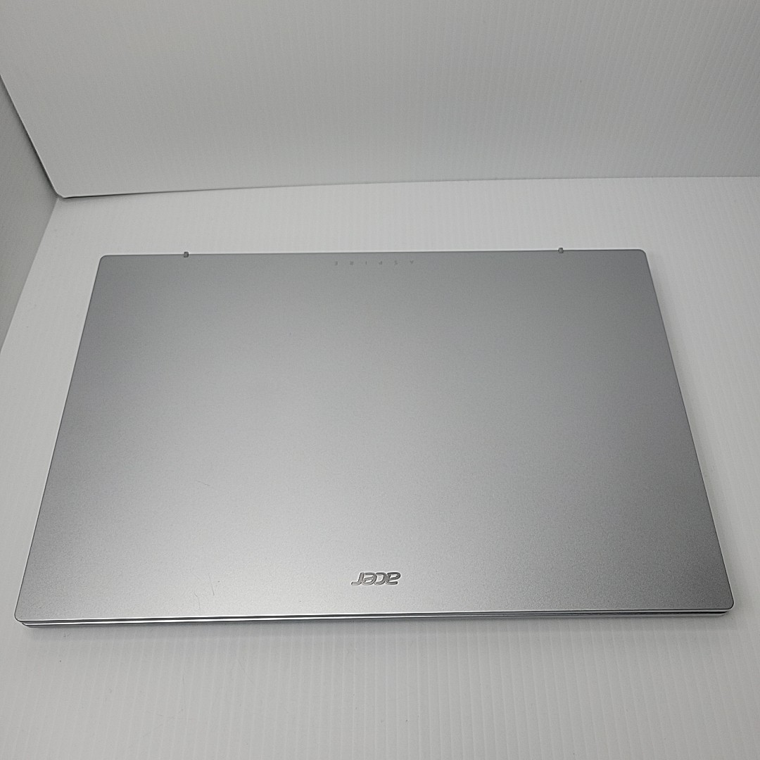 Acer Aspire 3 15 A315 Ryzen 5 7520U 2.8GHz 16GB Ram 512GB SSD Win 11 Home