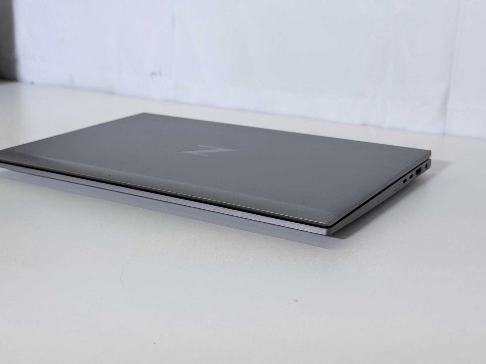 HP ZBook Firefly 14 G8 i7-1185G7, 16GB, 256GB, Win11Pro + Charger