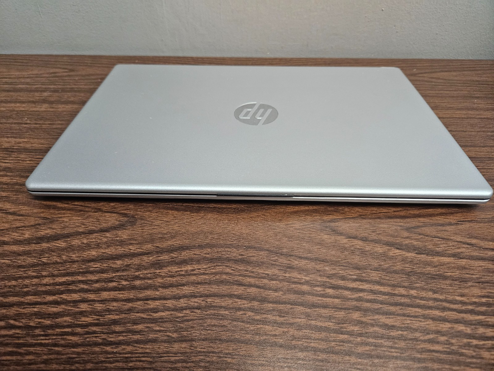 HP 15-fc0047wm 15.6″ Touch AMD Ryzen 7 7730U 16GB 512GB Minor Screen Issues READ