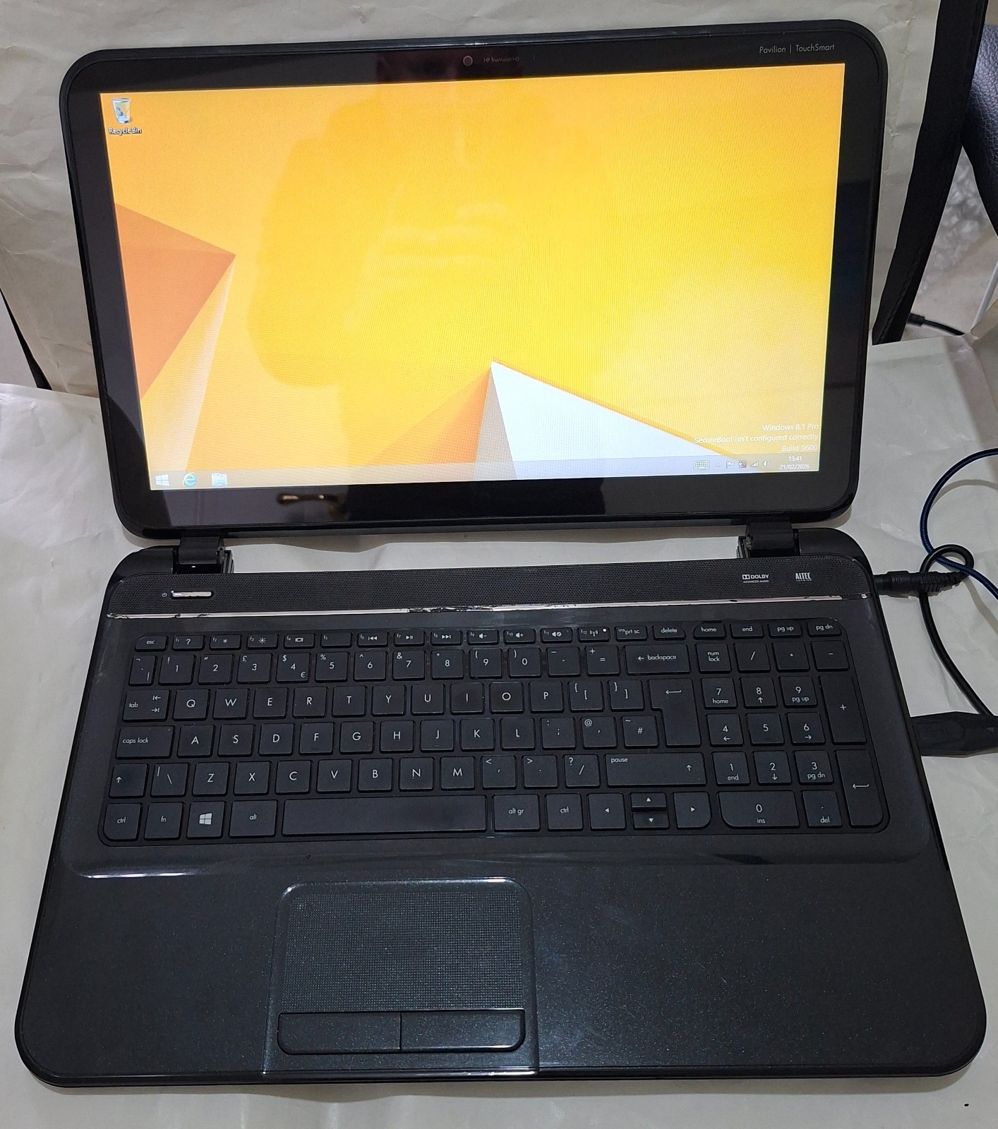 Hp Pavilion Touchsmart 15 b-130sa Laptop 15.6″ 8GB 128GB Windows 8.1 64 BIT HDMI
