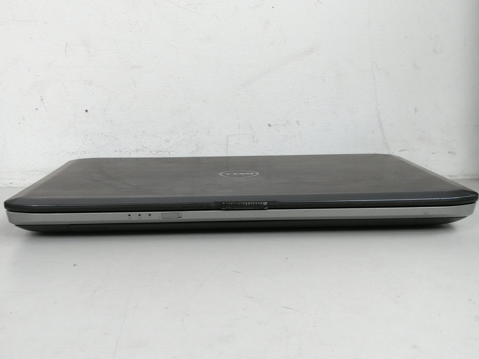 Dell latitude E5530 15.6” i5-3210M 2.5ghz 8gb ram 128gb ssd w11p charger FSYQFS1
