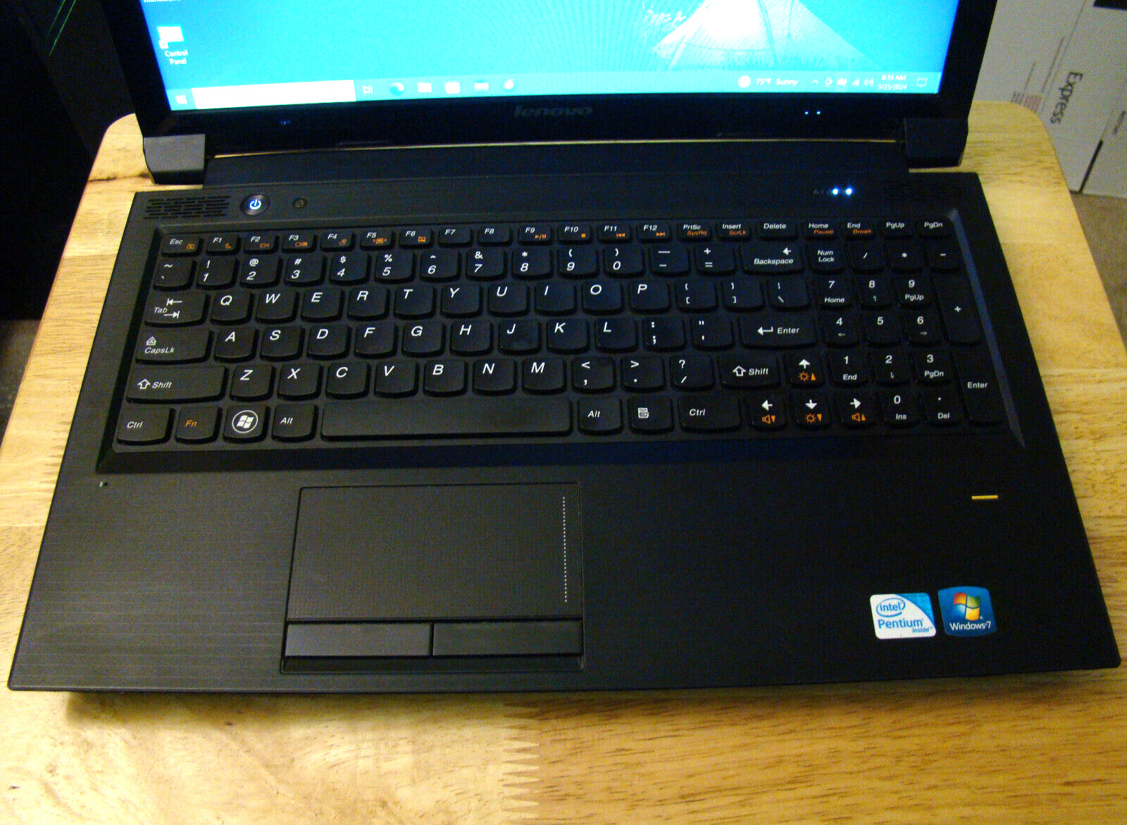 Lenovo B570/Pentium B960 2.20ghz/6gb/320gb/Windows 10 Pro/Web/Hdmi/Vga/15.6