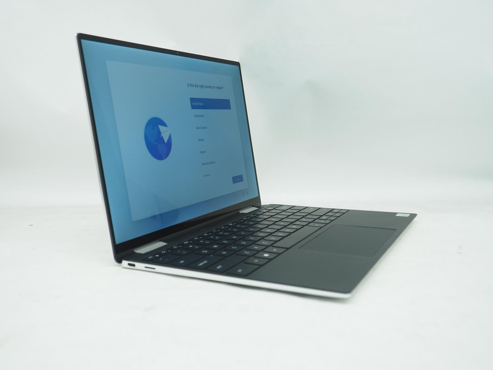 DELL XPS 13 7390 2-IN-1 Intel i7-1065G7 1.3GHz 16GB RAM 512GB No Adapter Grade A