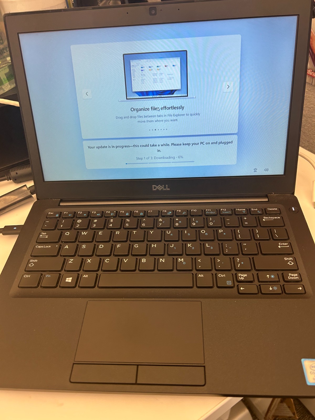 DELL LATITUDE 7290 CORE I5-8350U 1.70GHZ 8GB RAM 256 GB WIN 11