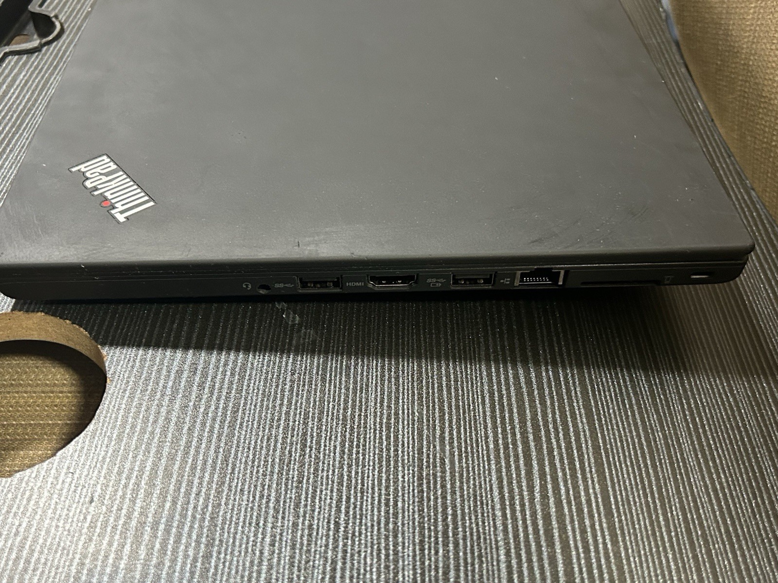Lenovo ThinkPad T470 14″ i5 7th Gen 12GB DDR4 RAM 180GB SSD dual battery.