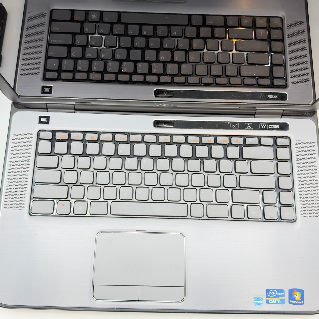 DELL 15 XPS L502X 15.6” HD i3-2310M 4GB 750GB GT 525M No OS BIOS Works + Charger