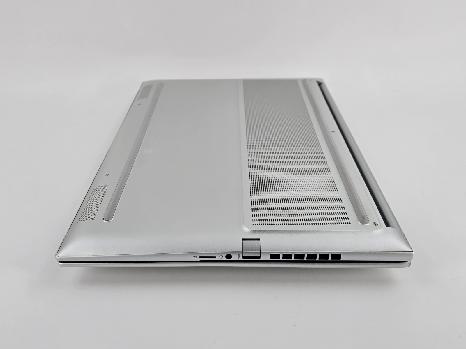HP ENVY 16″ 120Hz Touch (Intel i7-13700H, 16GB, 1TB SSD, RTX 4060) – Used – Read