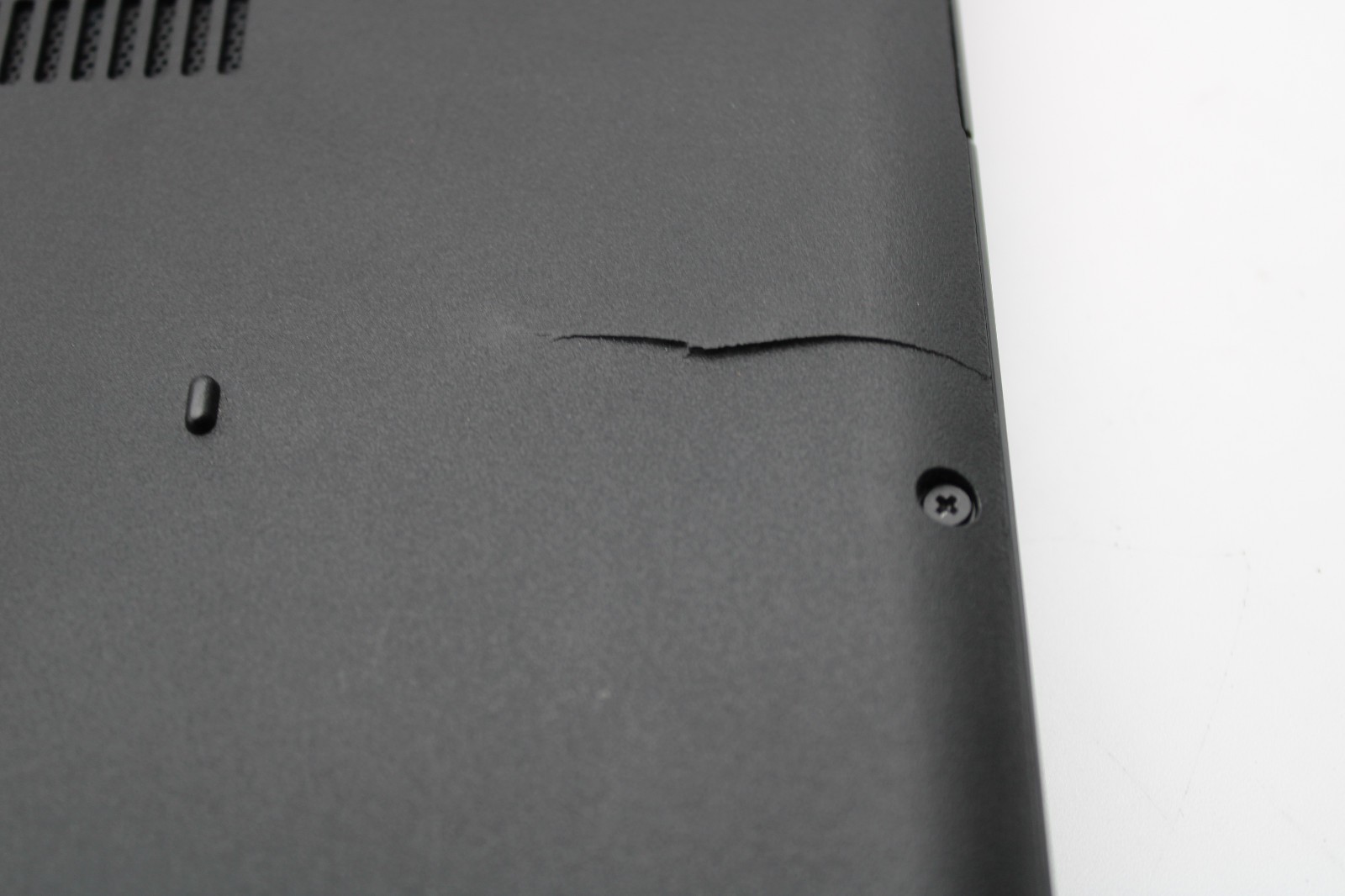 Dell Latitude 5490 i5-7300U @ 2.6 GHz 8GB RAM No SSD No OS *READ