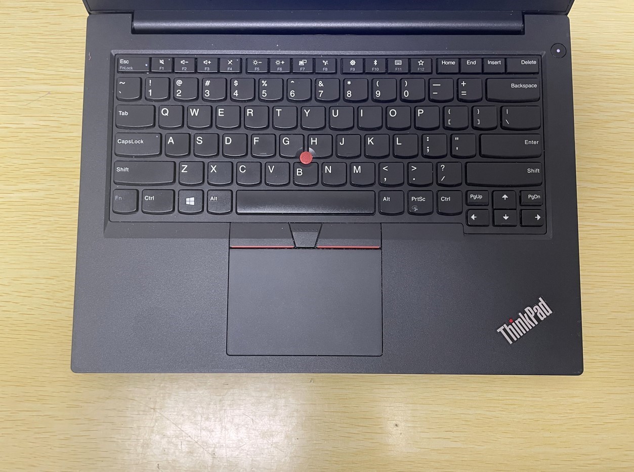 Lenovo ThinkPad E495 14″ AMD Ryzen 7 3700U 2.30Ghz 16GB 256GB NVMe Laptop Win11