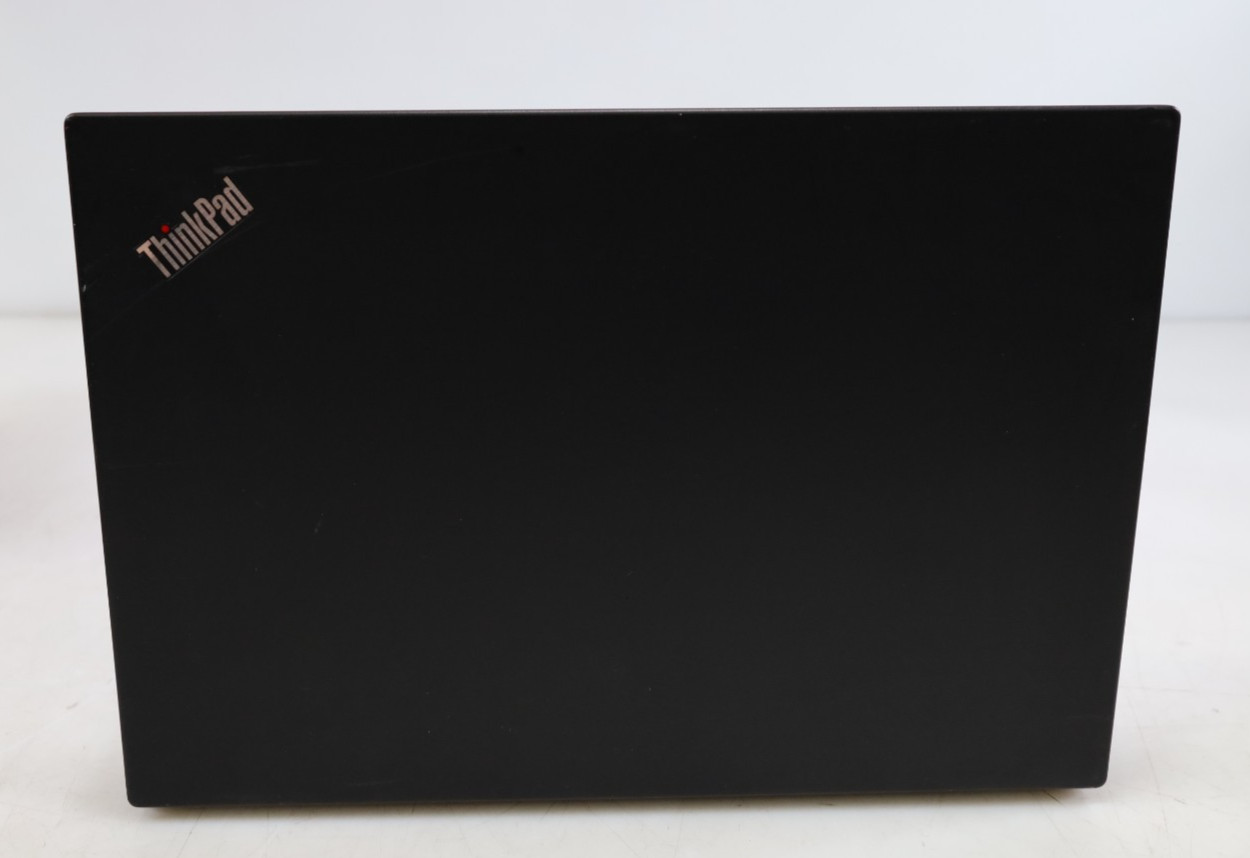 Lenovo THINKPAD P43S 13.9″ Intel i7-8565U 8GB DDR4 QUADRO P520 NO HDD COA OS