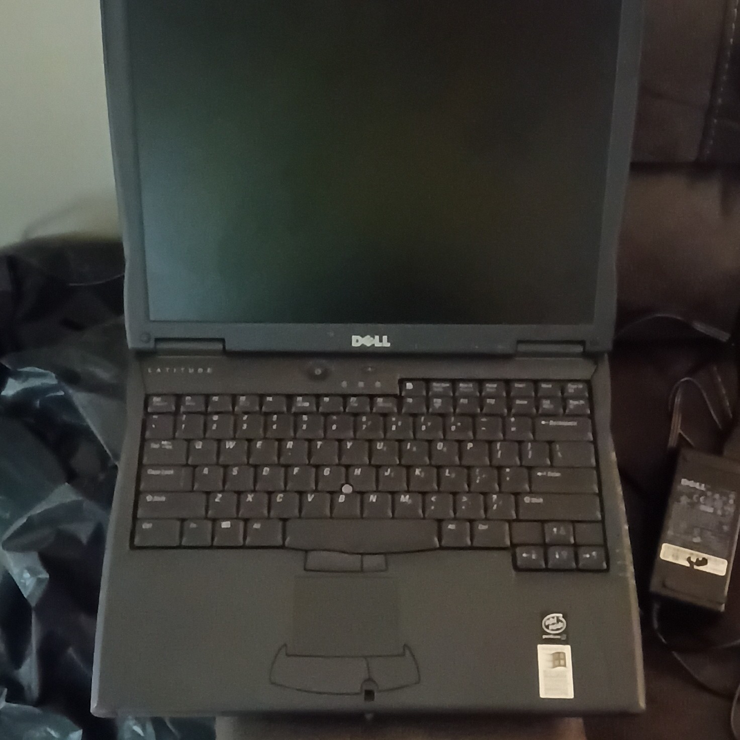 Dell Latitude 14″ Laptop Core 2 Duo 2.0GHz 2GB 160GB HDD Wi-Fi, Charger