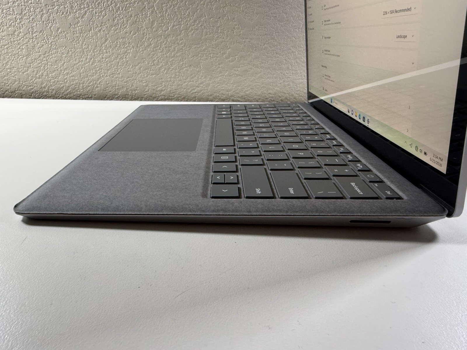 Microsoft Surface Laptop 5 13.5” 1950 Intel Core i7-1265U 16GB RAM 512GB NVME