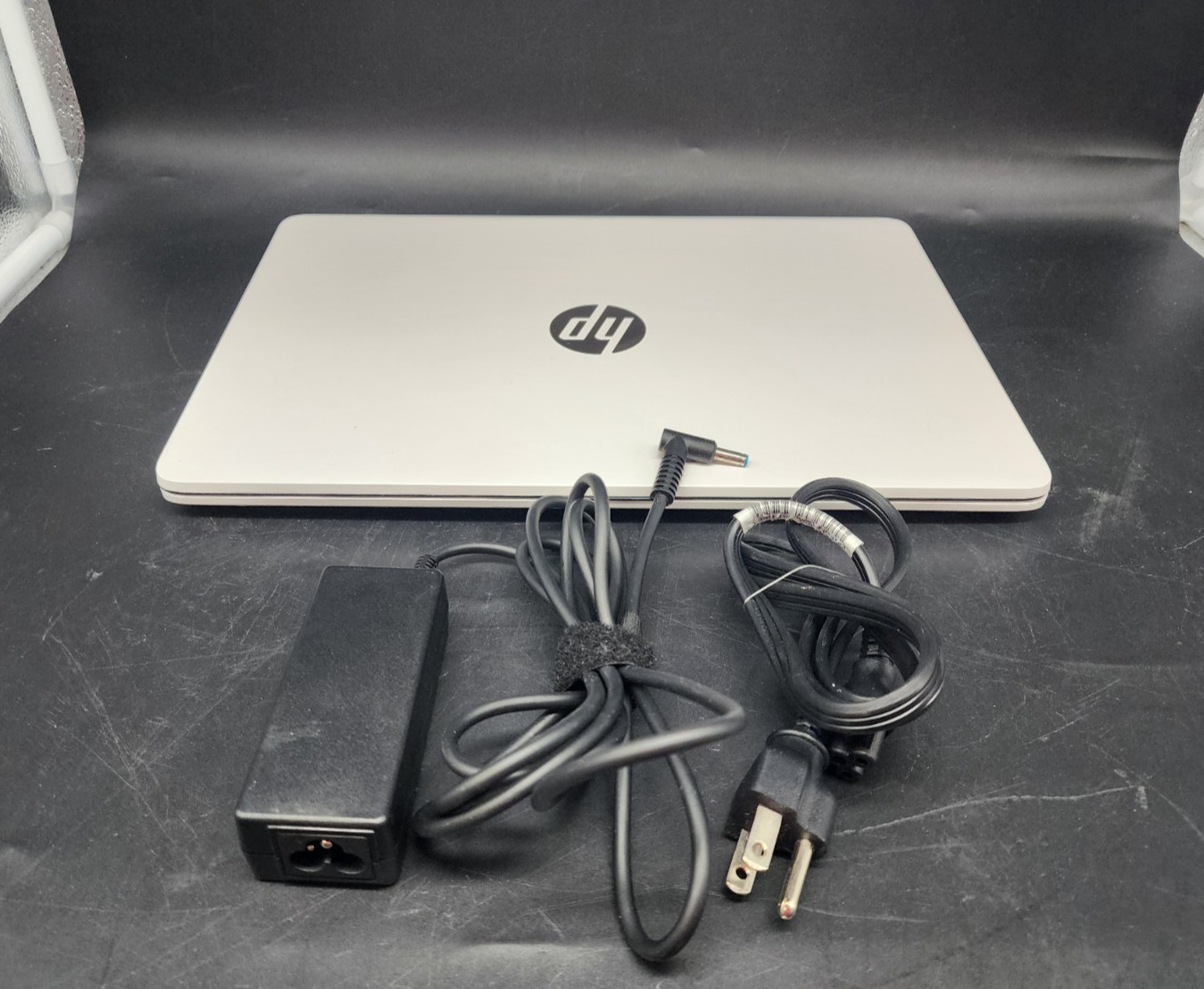 HP 14-DQ0052DX 14-DQ0052DX 14″ Celeron N4120 1.1GHz 4GB RAM 64GB SSD