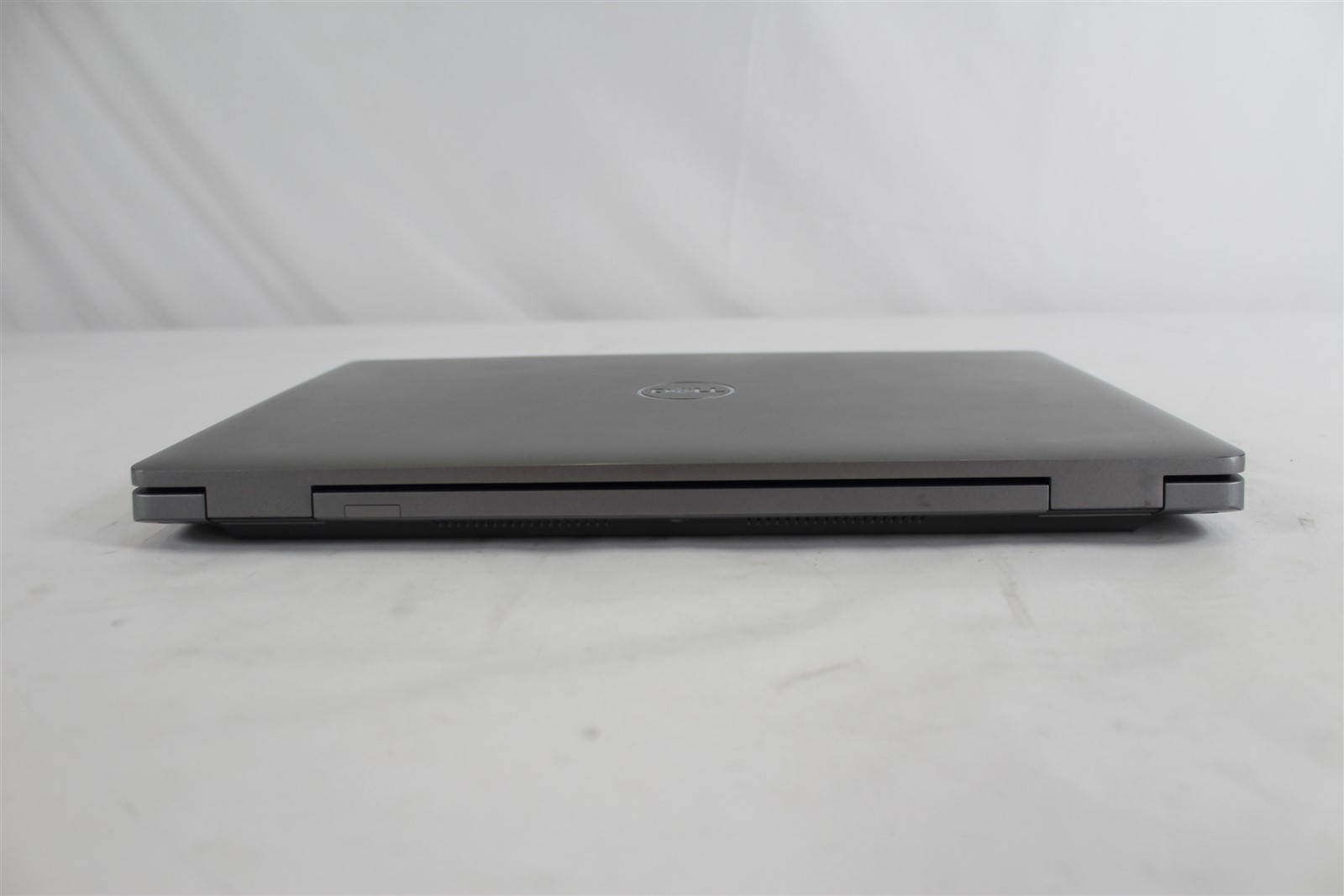 Dell Precision 3561 15.6″ FHD Touch i5-11400H 2.7GHz 8GB DDR4 256GB NVMe T600