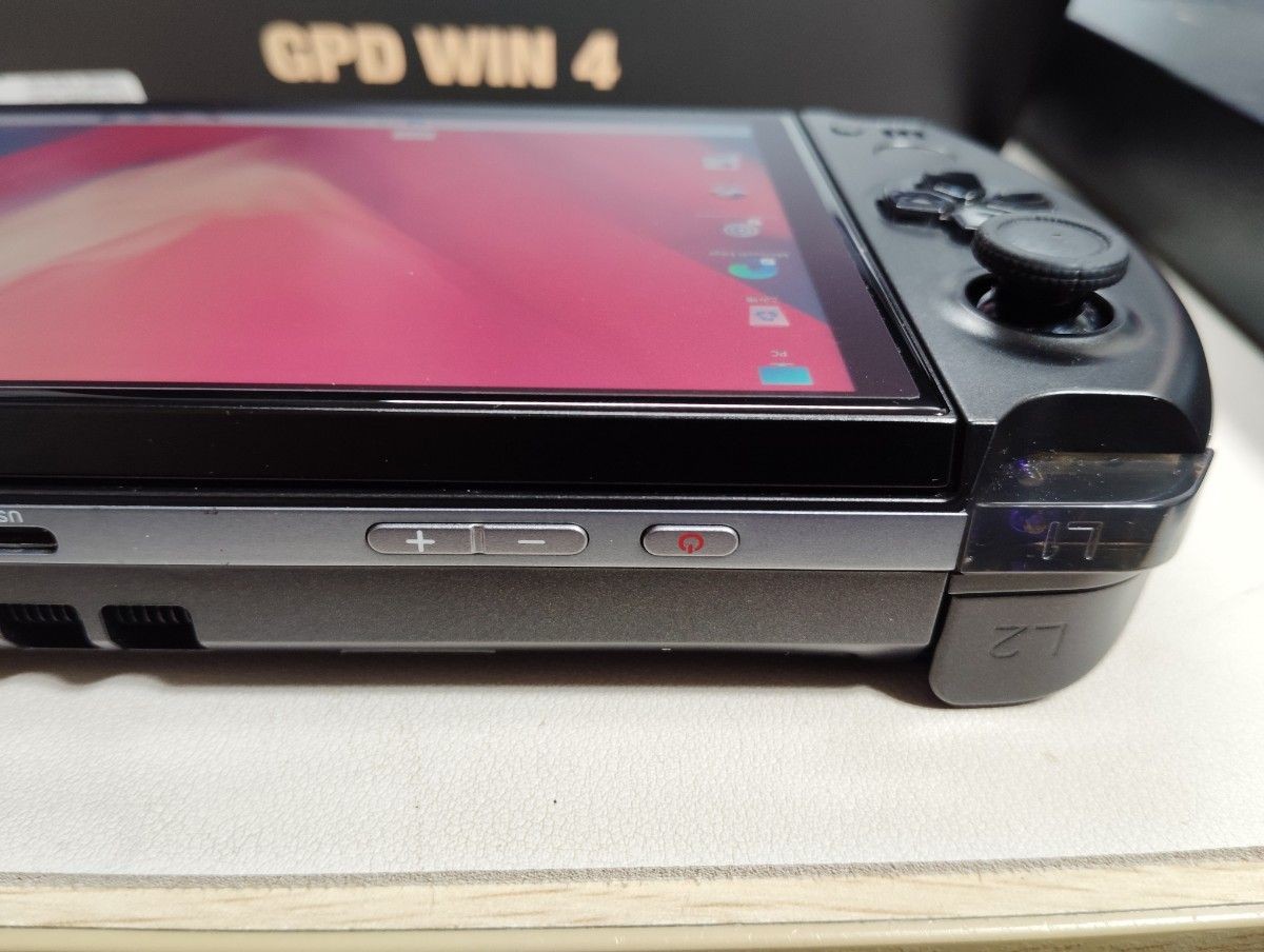 GPD WIN 4 Handheld Gaming PC Ryzen 7 6800U 16GB RAM 1TB SSD
