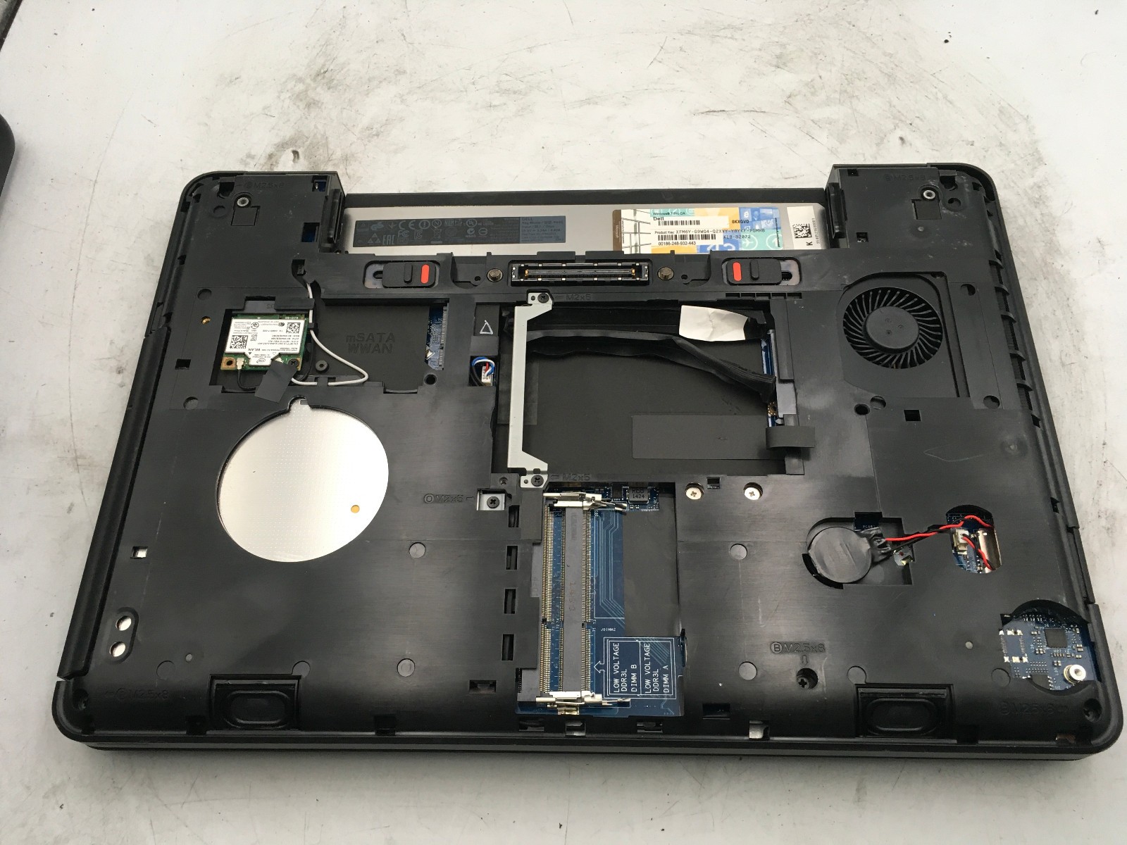 DELL LATITUDE E5440 – FOR PRATS/BAD LCD – INTEL I3 4TH GEN – NO RAM – READ – BB!