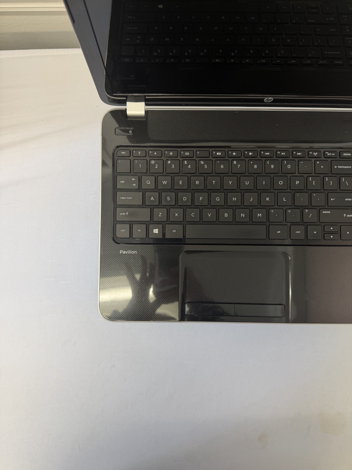 HP Pavillion 15 Laptop – Good Screen – AMD A6-5200 – Read Des