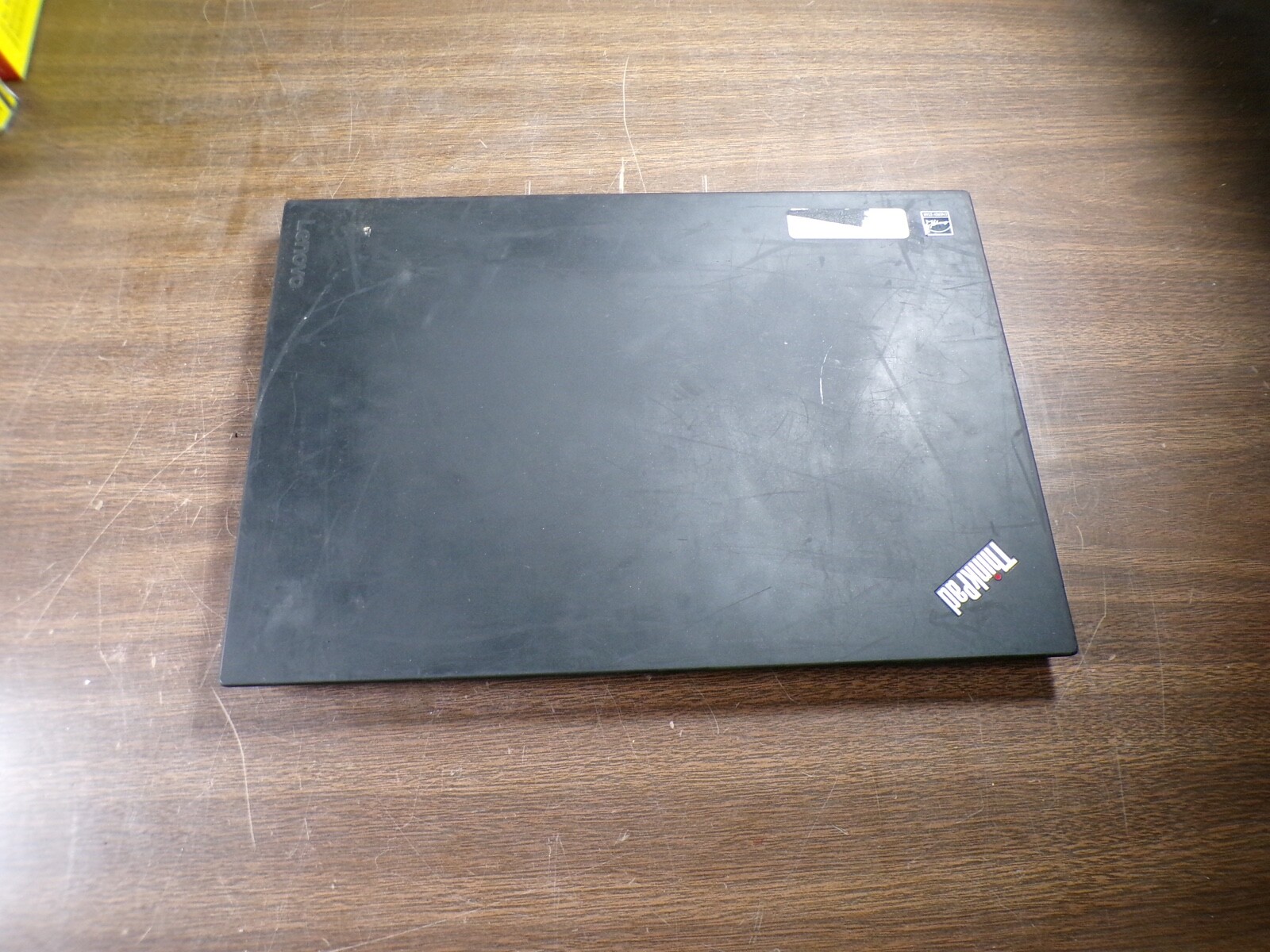 THINKPAD LENOVO T570 INTEL CORE i5-6300U 2.40GHZ 4GB RAM **NO HD/ NO CADDIE
