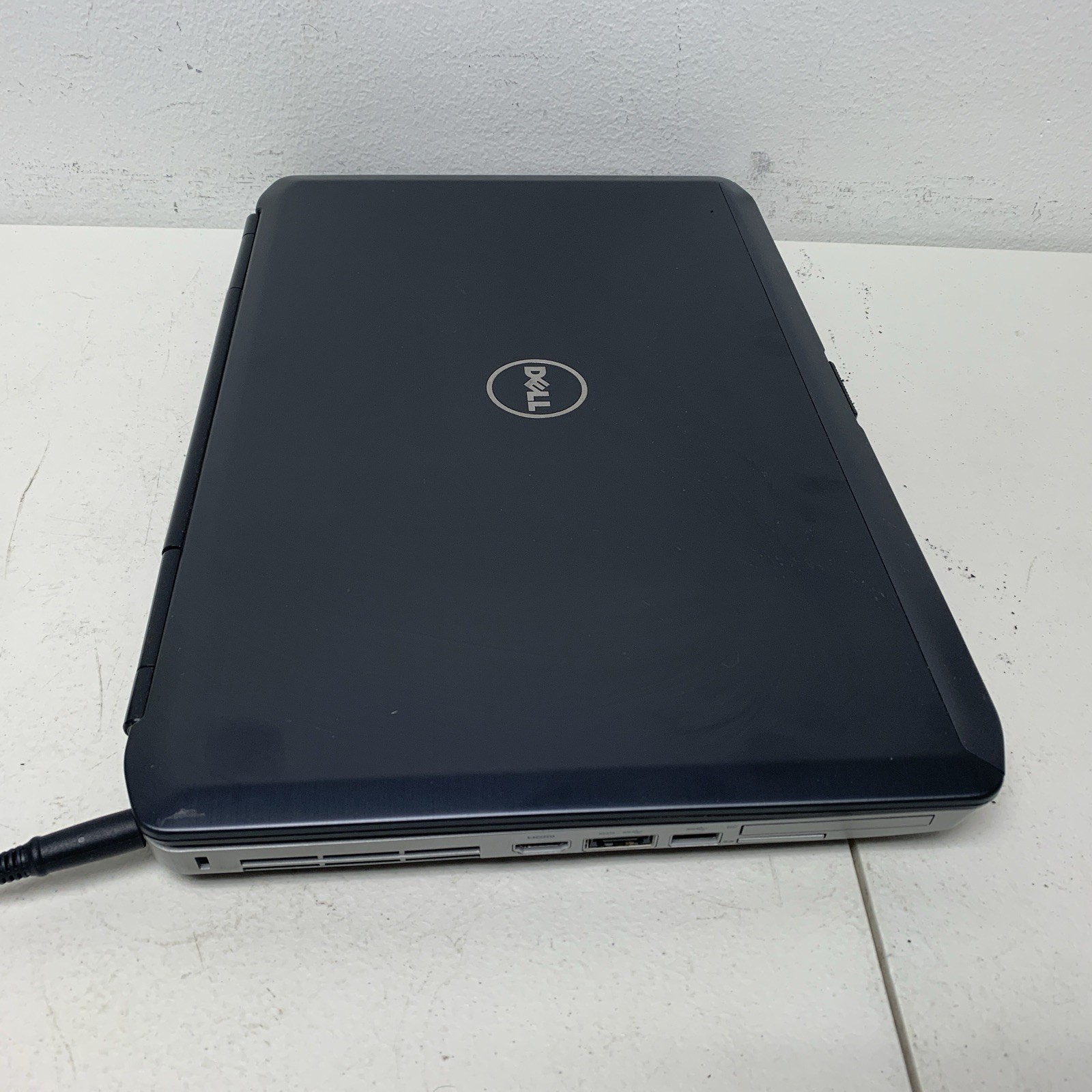 DELL LATITUDE E5530 INTEL i3-3120M 2.5ghz 4GB 320gb Hhd Wind 10 Pro