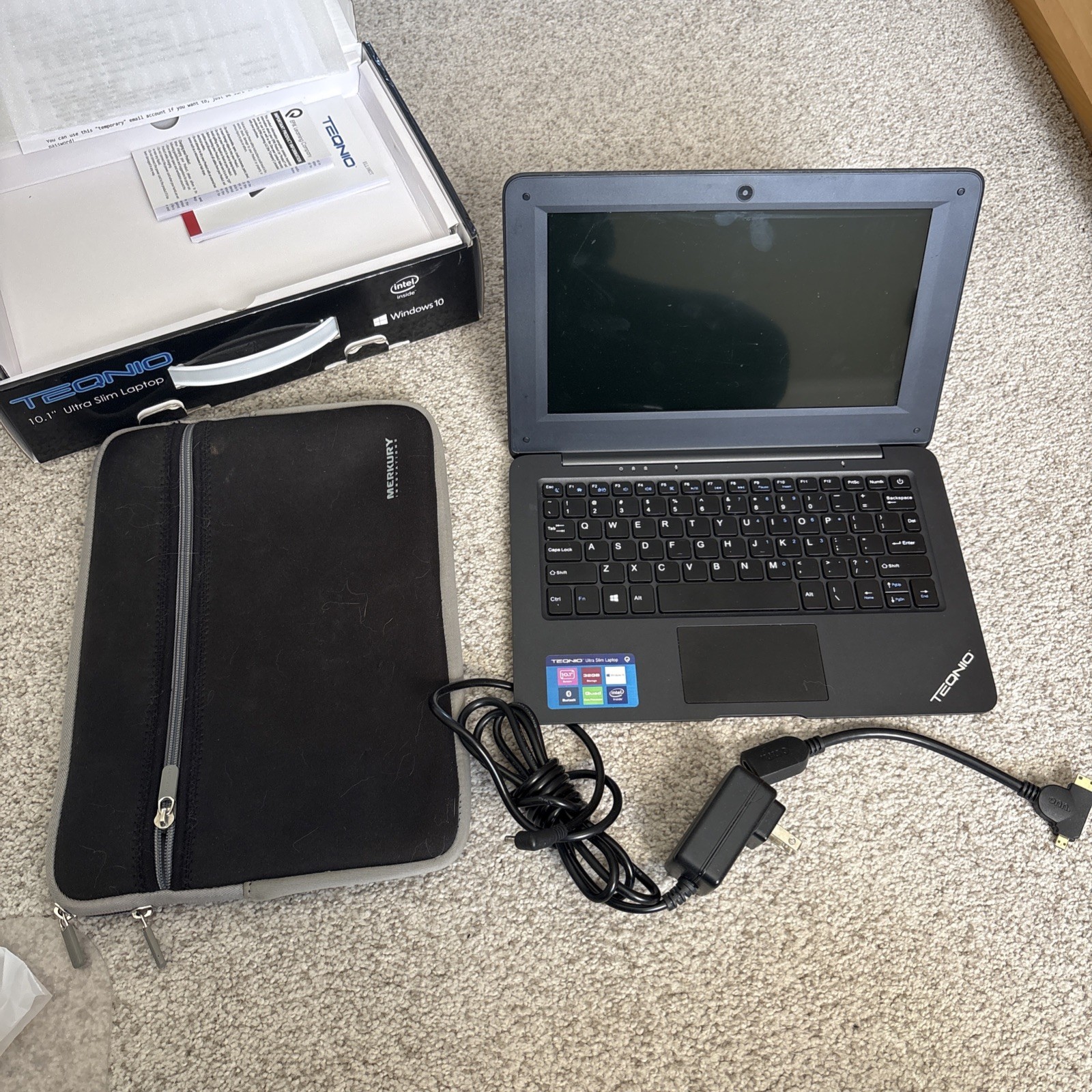 Teqnio Mini-Laptop 2GB RAM/32GB SSD, Windows 10 Home WITH EXT. Security Updates