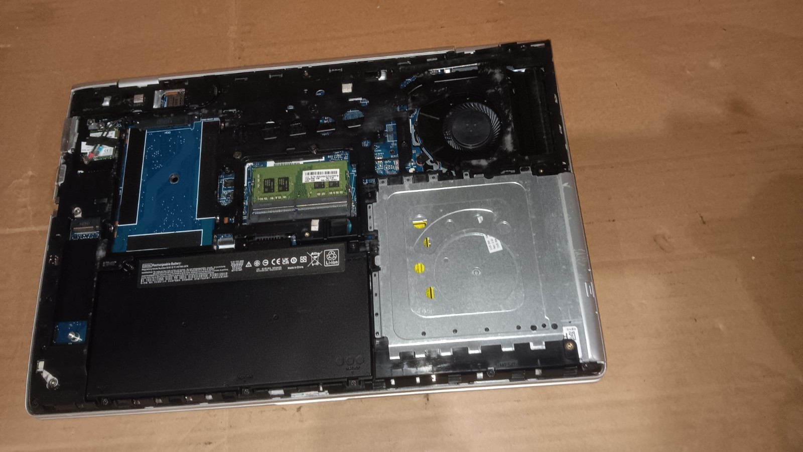 HP ProBook 650 G4 Laptop i5-8250U @ 1.60GHz 15.6″ LCD screen Good Battery Parts