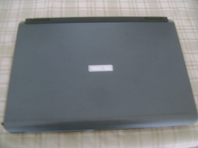 Toshiba Satellite M105-S3084 Laptop FULLY FUNCTIONAL WINDOS XP