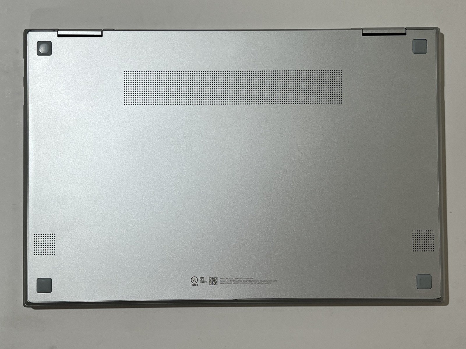 Samsung Galaxy Book Flex Alpha 13.3″ 256GB SSD, Intel Core i5 10th Gen NP730QCJ