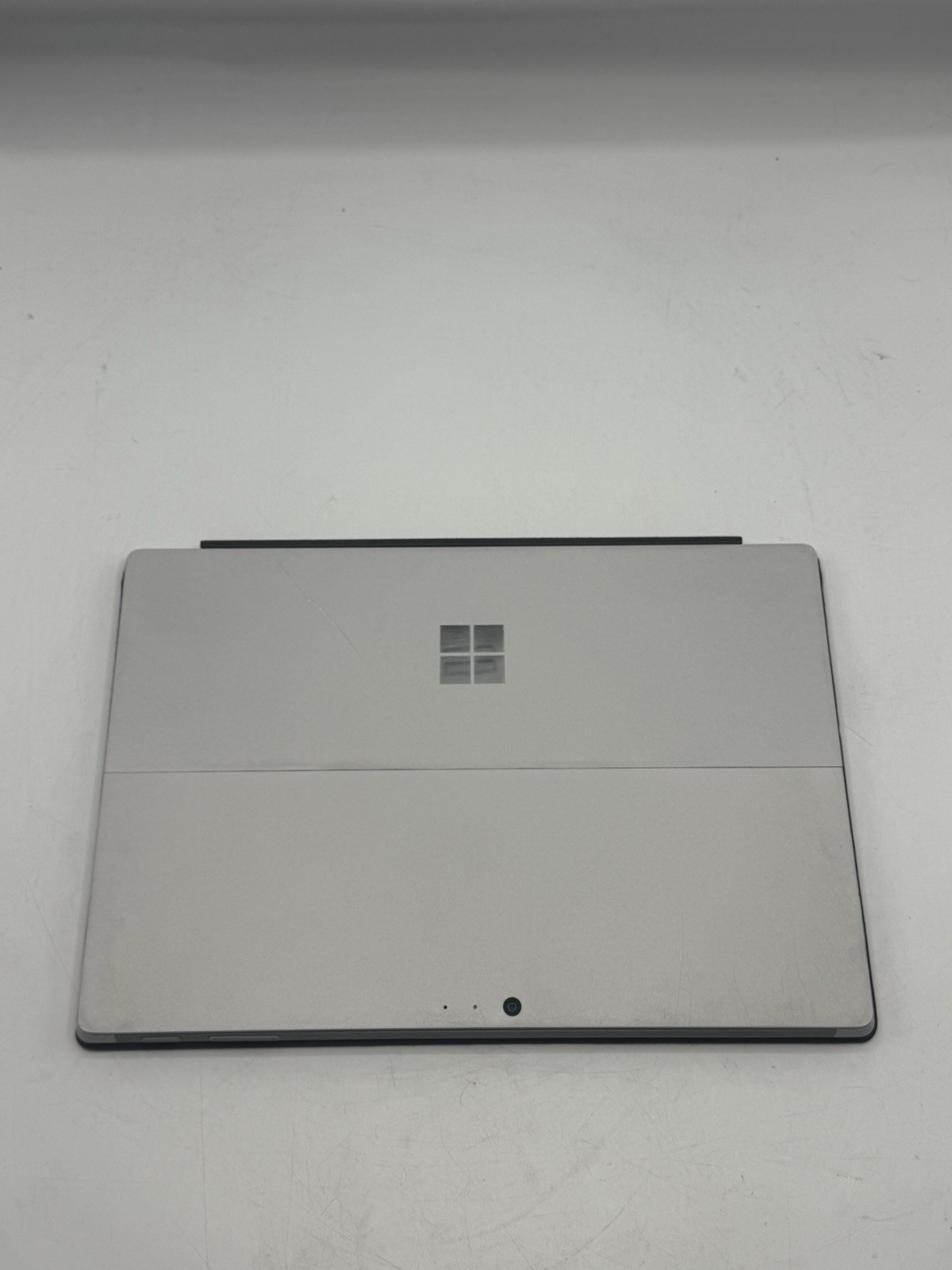 Microsoft Surface Pro 4 1724 12.3” Intel M3-6Y30 4GB RAM 128GB SSD Win10P