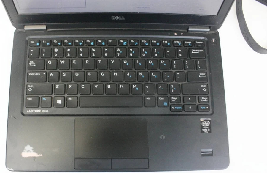 Dell Lattitude E7250 custom install INTEL i5-5300U @ 2.30GHz, 8GB RAM, 256GB SSD