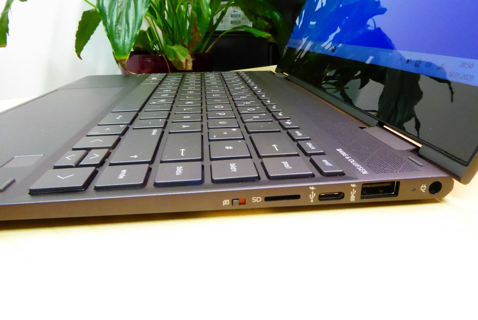 CAPTAIN NOTEBOOK HP ENVY X360 2-in-1 AMD RYZEN-7 3700U VEGA10 512G 16G FHD TOUCH