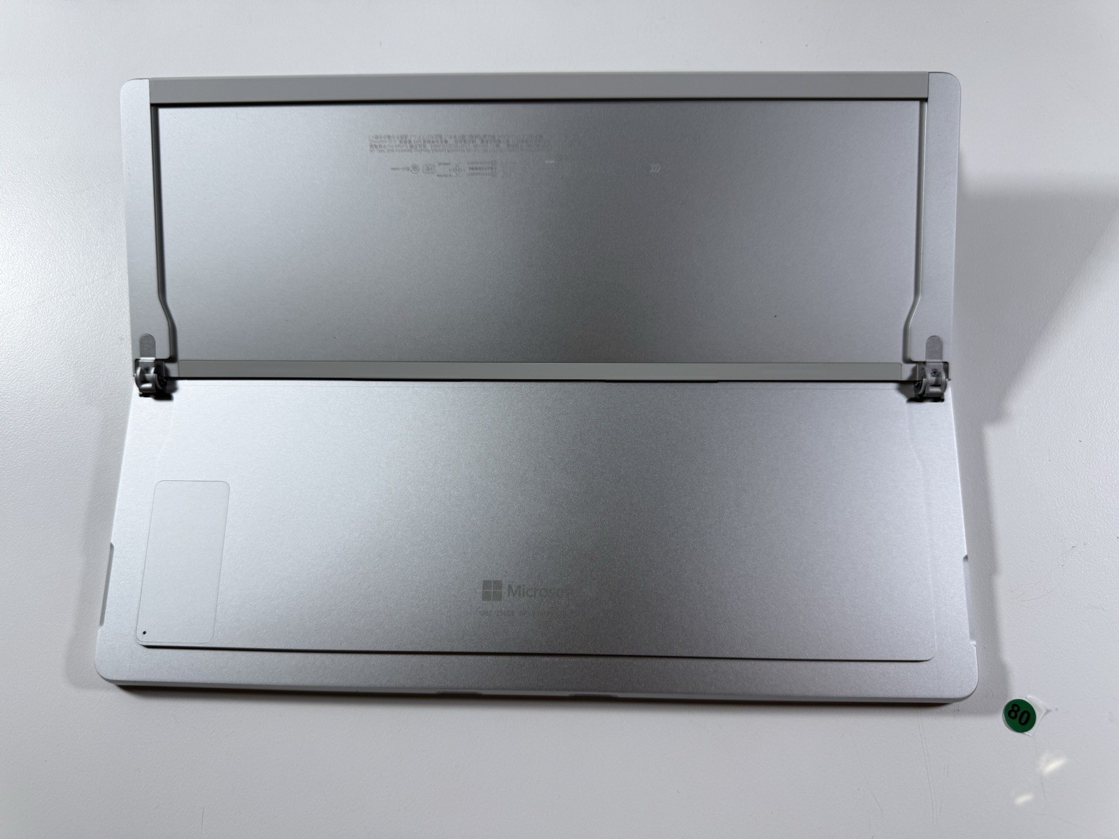 Microsoft Surface Pro 8 (1982) i5-1145G7 – 16GB RAM – 256GB 120Hz – Win 11 Pro