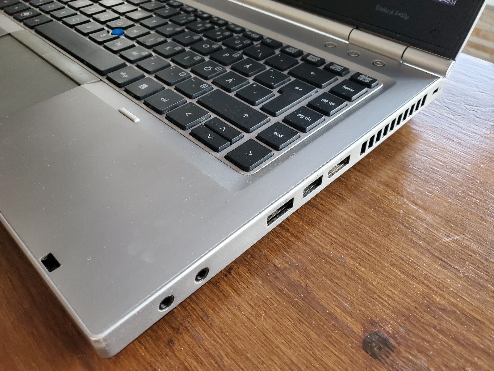 HP Elitebook 8460p Laptop – i5-2450M, 64gb SSD, 8gb RAM.