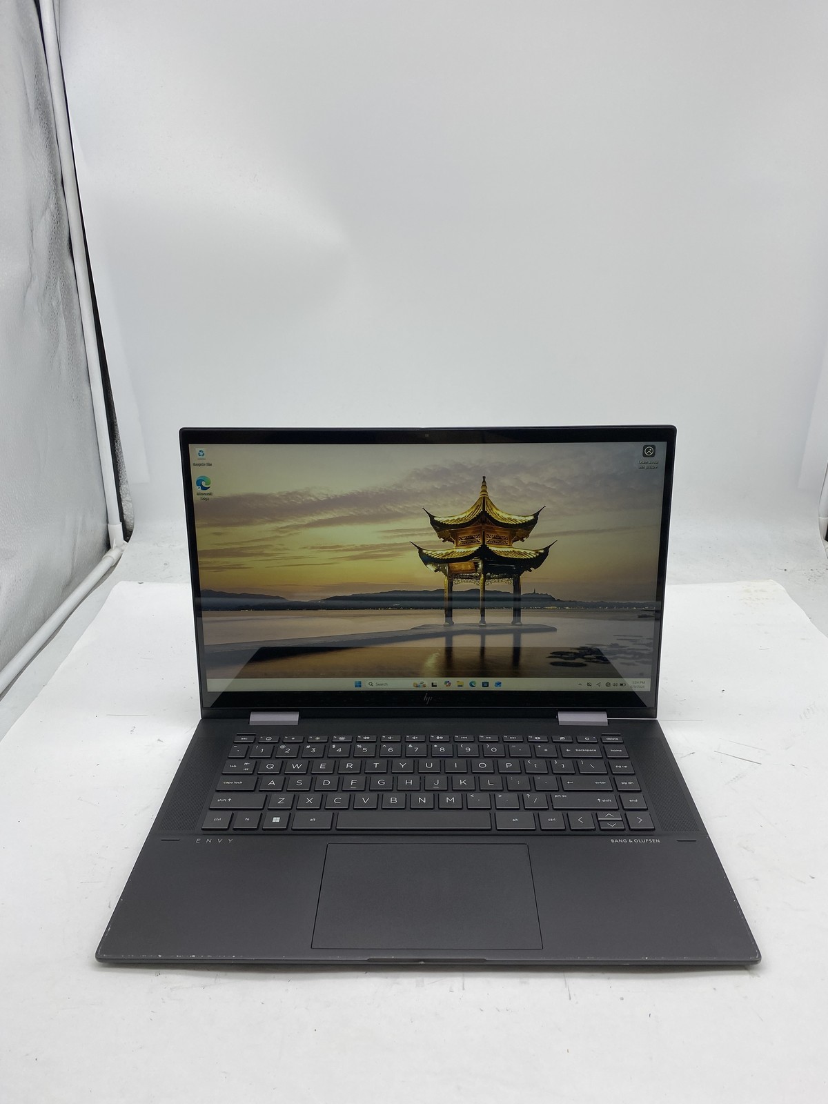 HP Envy x360 15-ey0023dx Laptop AMD RYZEN 7 5825U 2GHz 12GB 512GB SSD W11P Touch