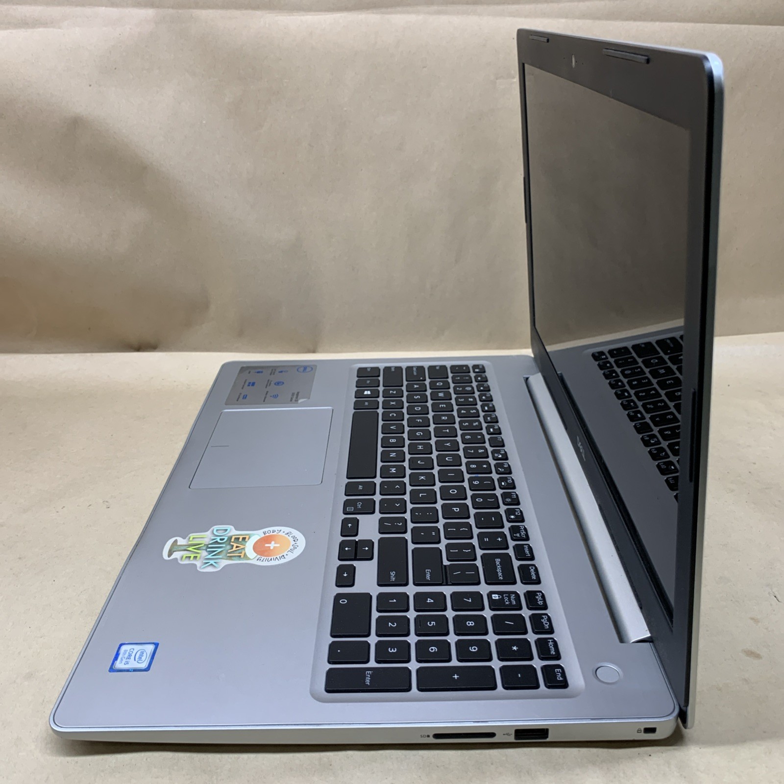 DELL INSPIRON 5570 INTEL CORE i5-8250U@3.2GHz, No SSD, No OS