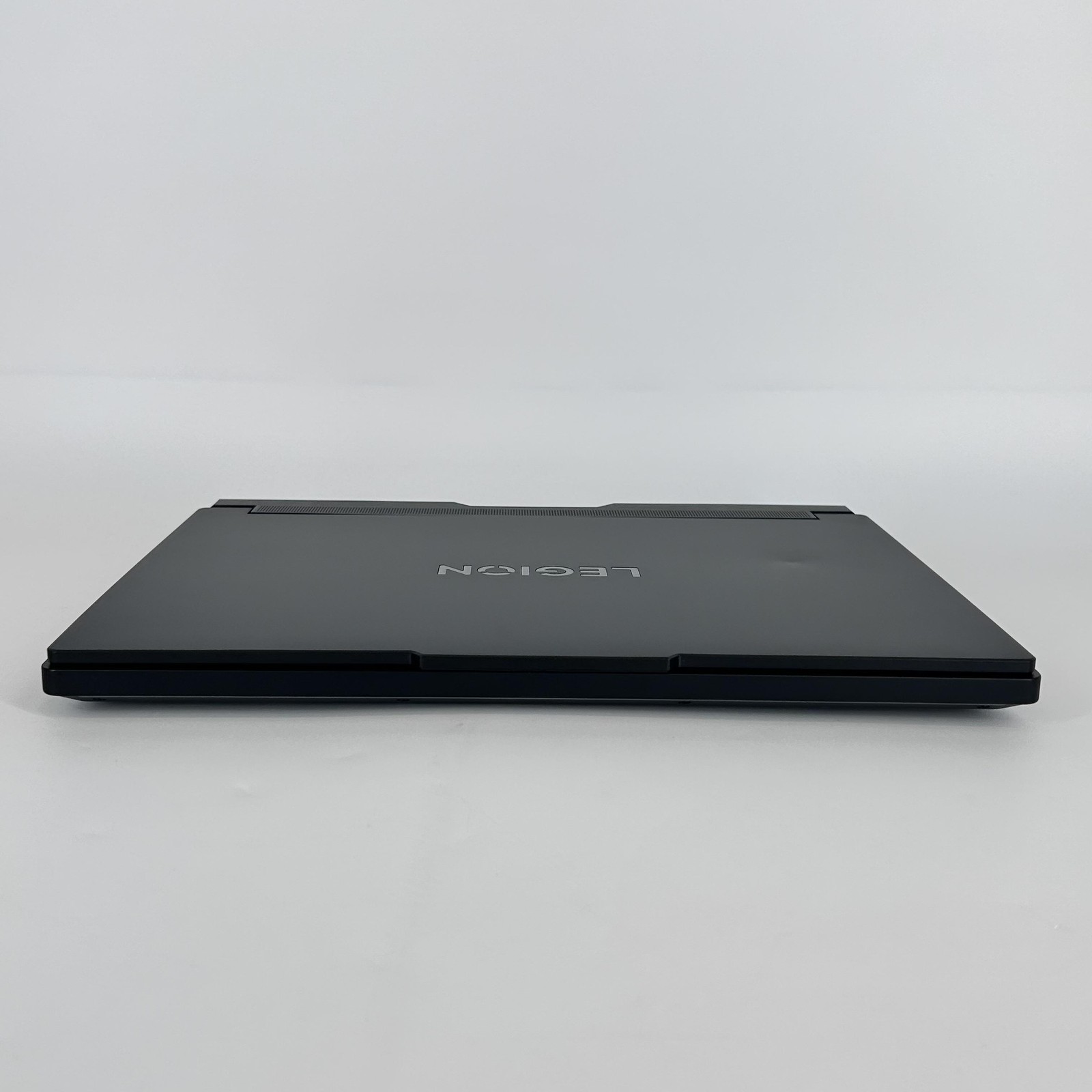 Lenovo Legion Pro 7i Gen 10 16 QHD+ 2.GHz Ultra 9 275HX 32GB 1TB/1TB RTX 5070 Ti