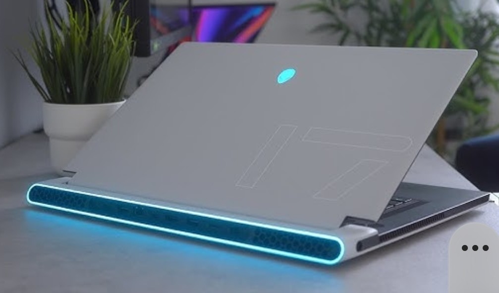Alienware m17 R5 Gaming Laptop Computer