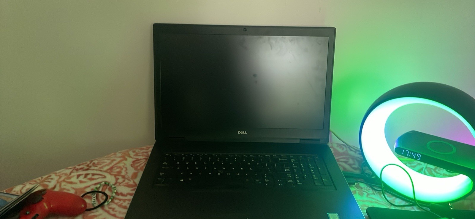 Dell Laptop with HD Display and Integrated Camera Razor Mouse and Red Dragon Kb