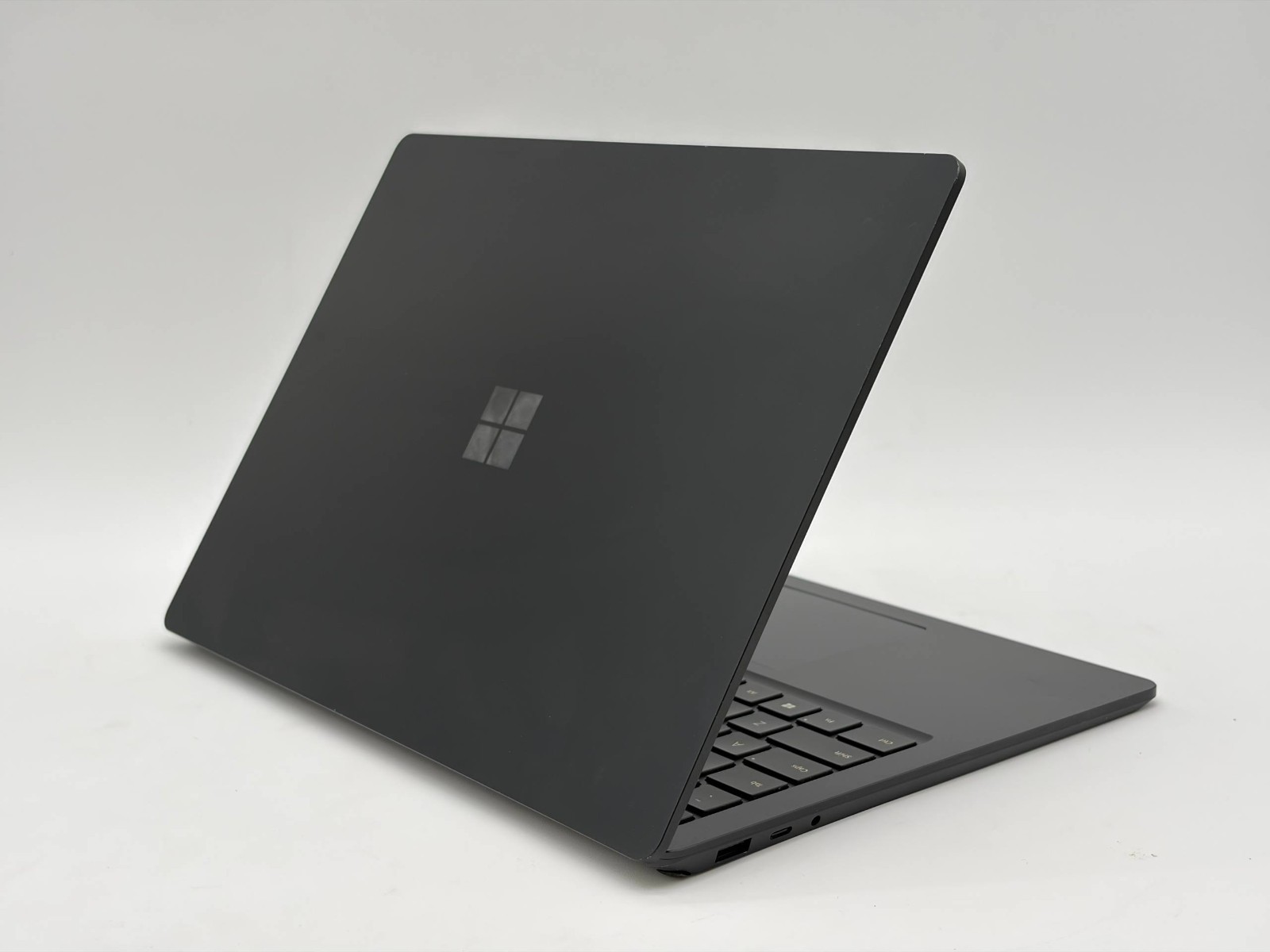 Microsoft Laptop 3 1868 Intel Core i7-1065G7 @1.3GHz 16GB RAM 256GB Win 11 Pro
