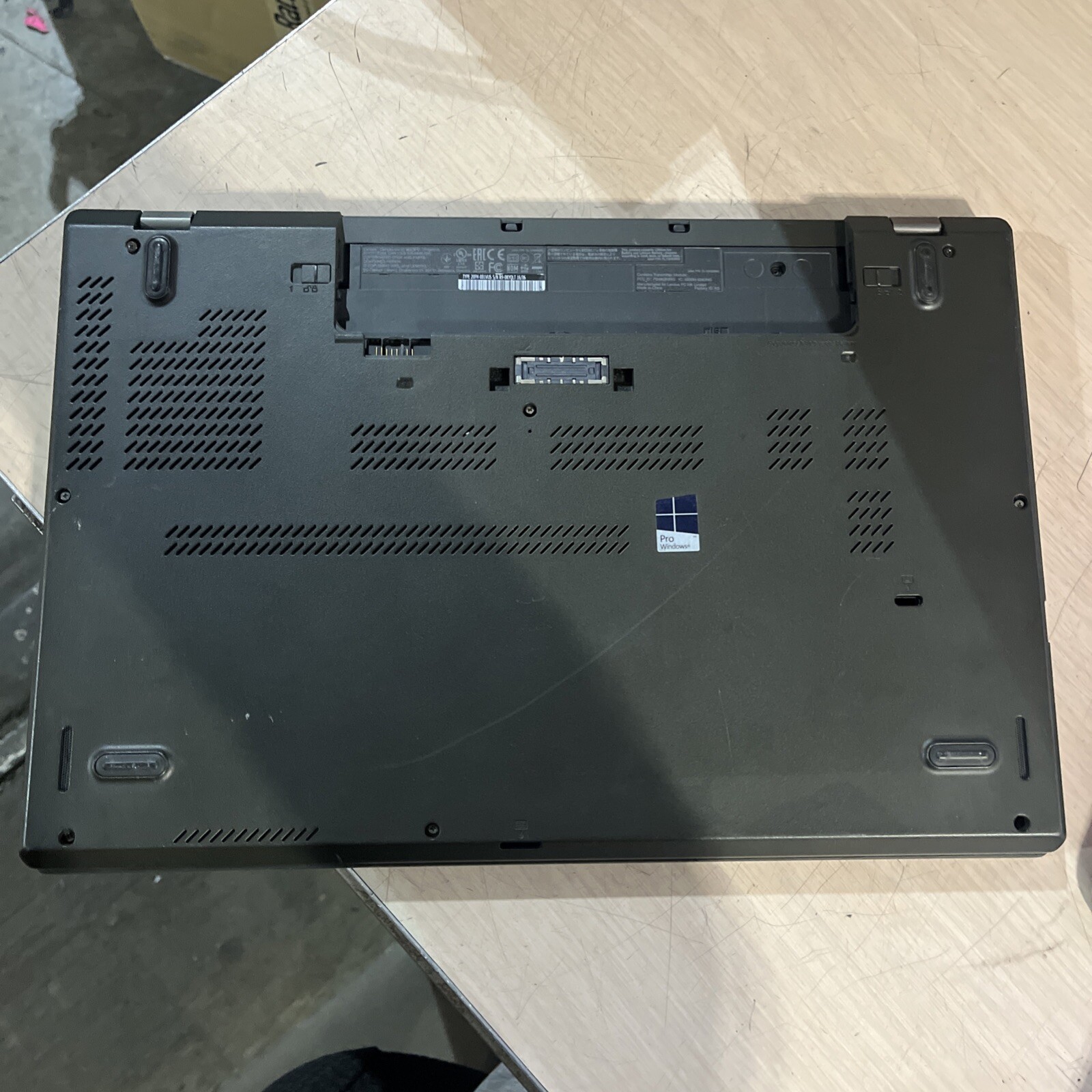 LENOVO THINKPAD T560 INTEL CORE I5-6300U 2.40GHZ 4GB RAM NO HD /
