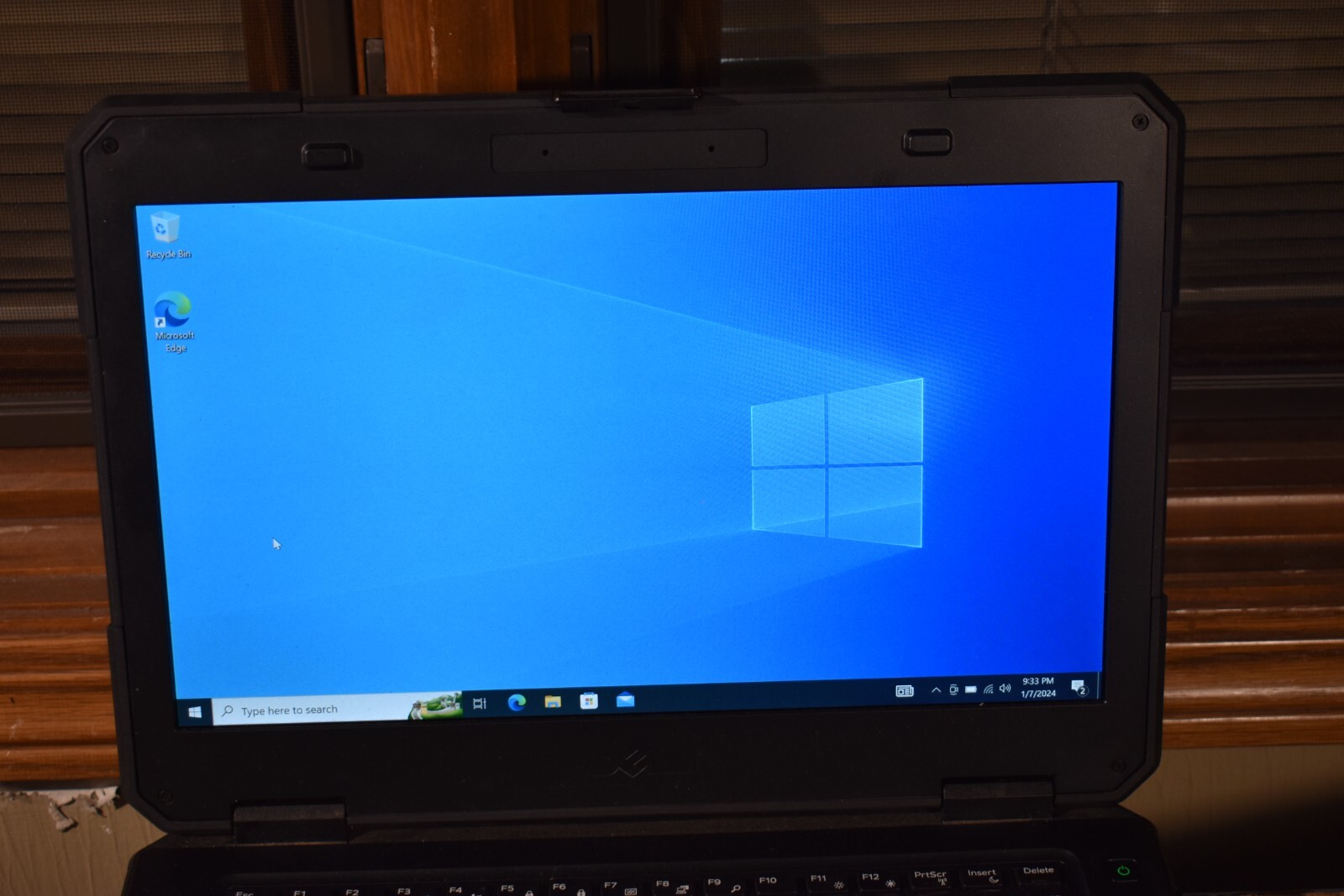 Dell Latitude Rugged Extreme 5414 i5-6300U 8GB RAM 300GB SSD Windows 10 Pro
