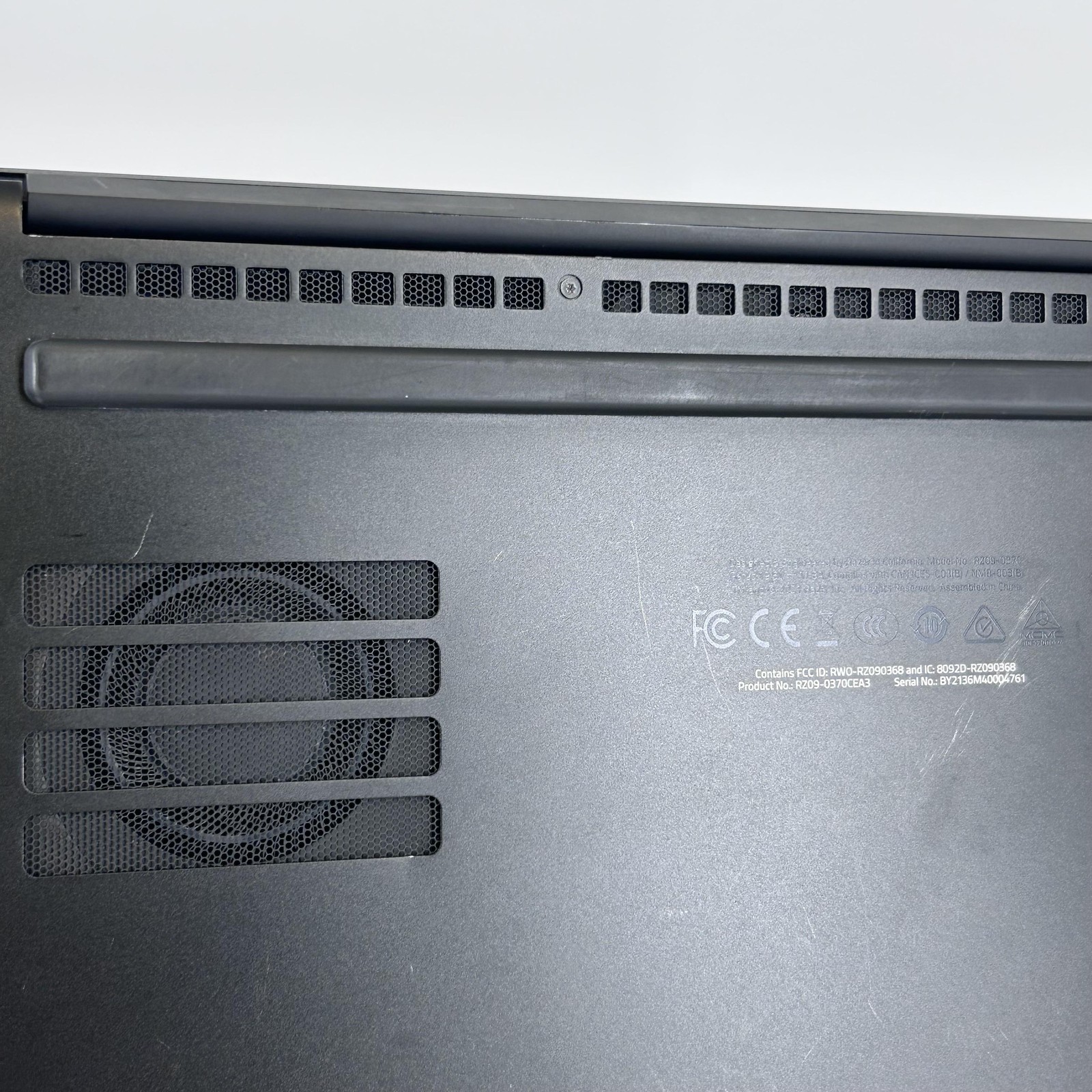 Razer Blade 14 2K 3.3 GHz Ryzen 9 5900HX 16GB 2TB SSD NVIDIA RTX 3080 Good
